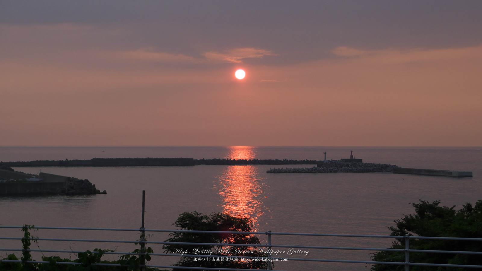 ワイド壁紙(1600x900)－日本海に沈む夕陽